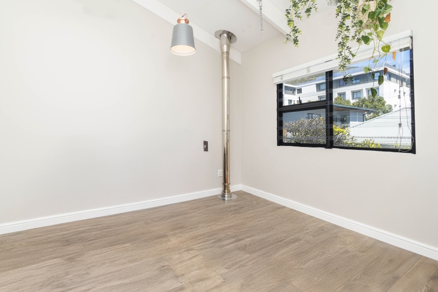 To Let 3 Bedroom Property for Rent in Sea Point Western Cape